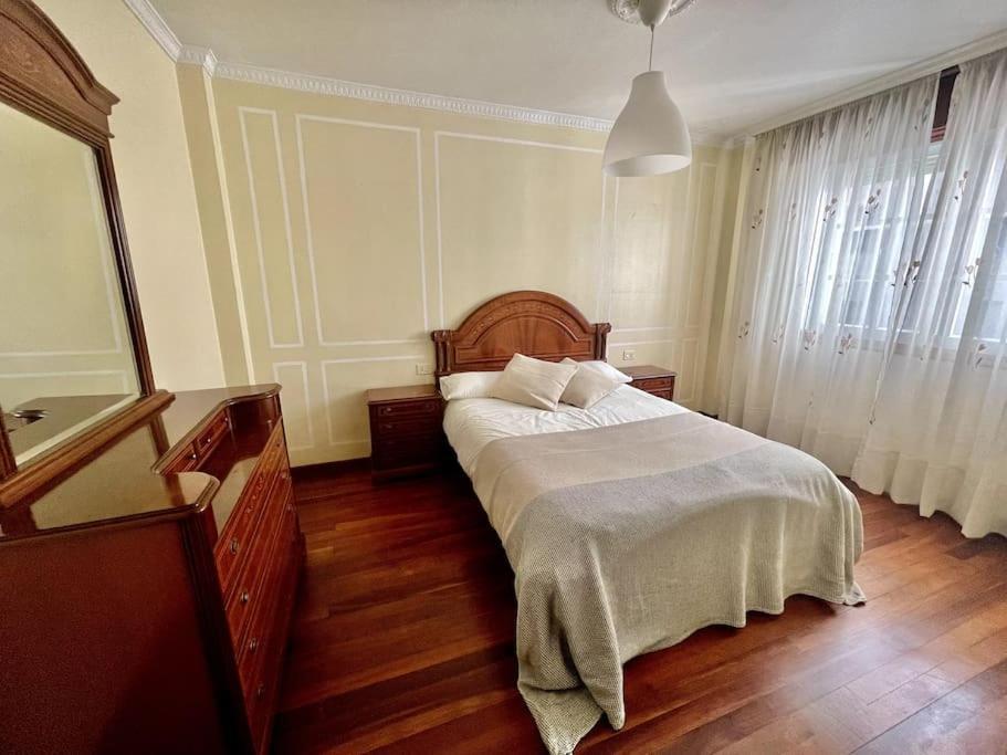 Agradable Apartamento Centrico En Cangas Екстериор снимка