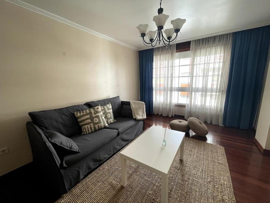 Agradable Apartamento Centrico En Cangas Екстериор снимка